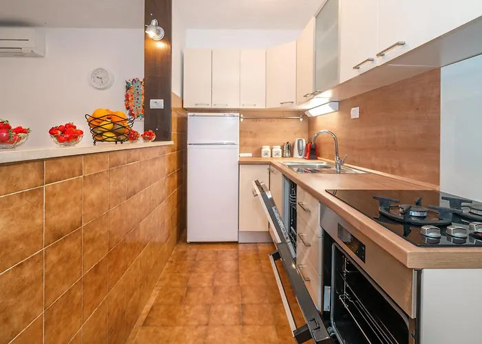 Konukevi & Double Dean