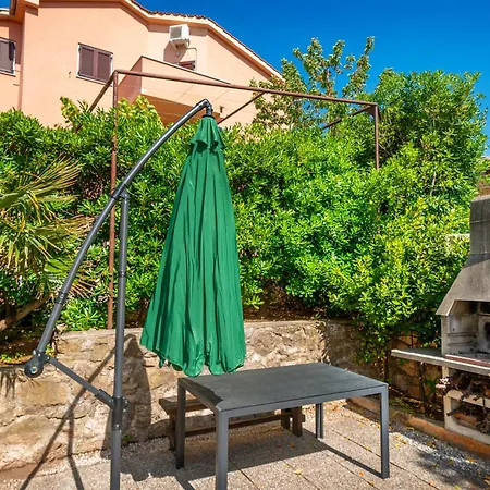 & Double Dean 3* Baska (Krk)