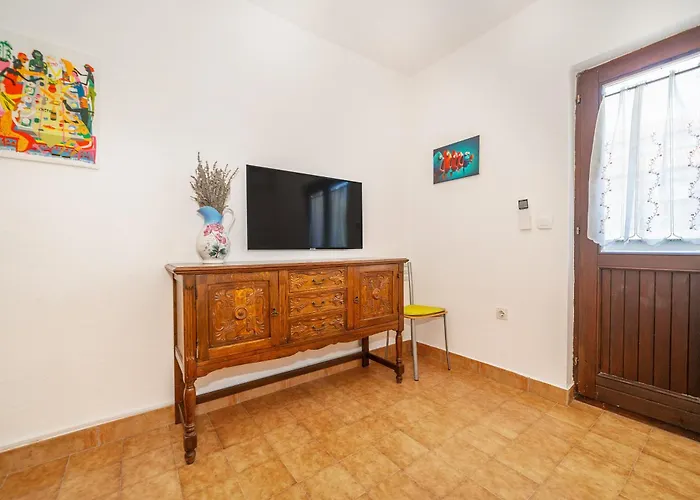 & Double Dean 3* Baska (Krk)