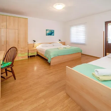 Apartment&double Dean 3* Baška